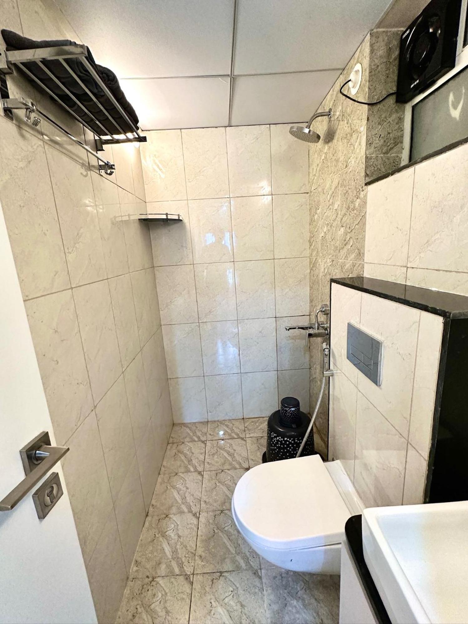 Peacock Palace 2Bhk Modern Ac Flat In Baner Пюн Екстериор снимка