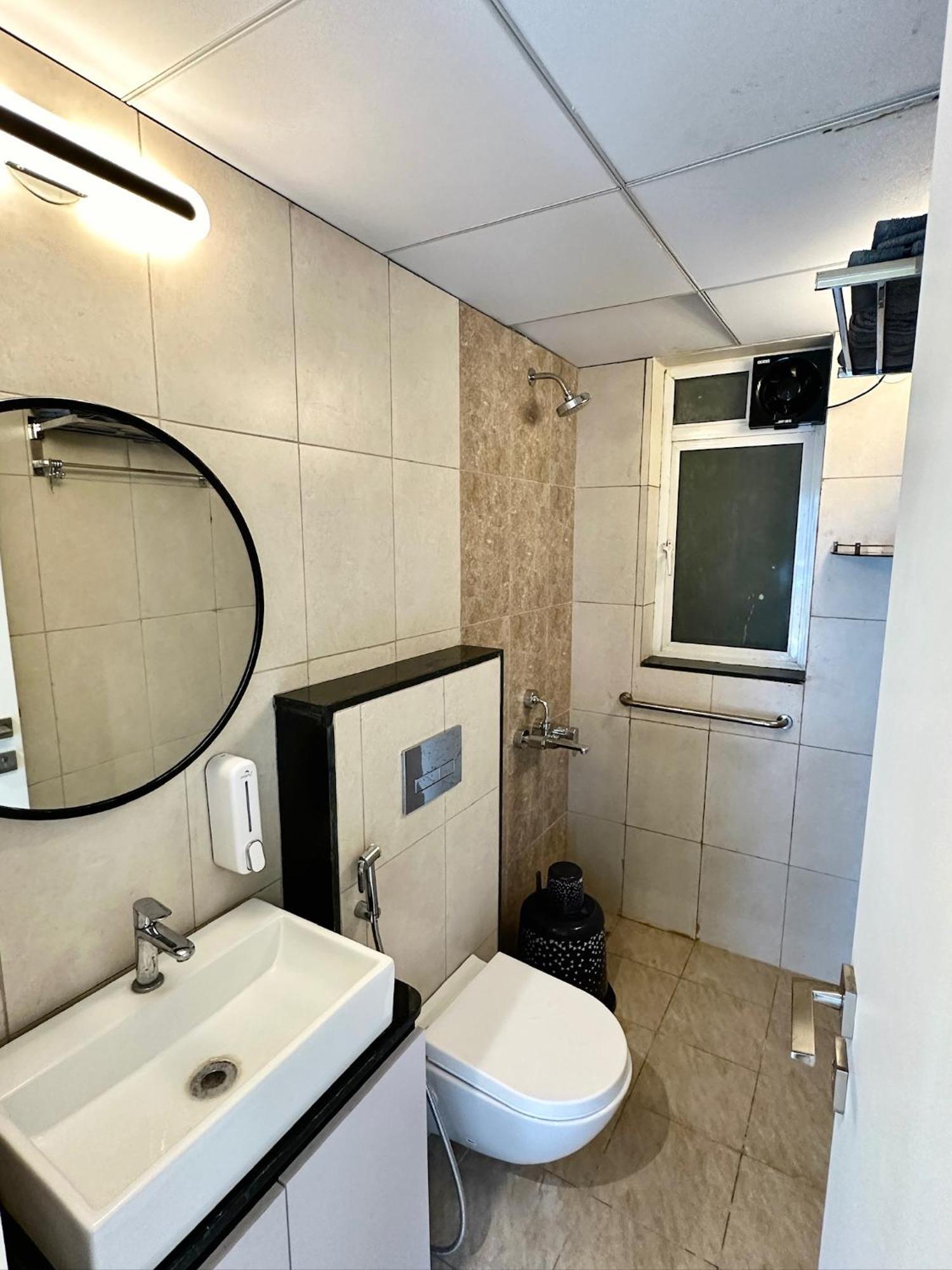 Peacock Palace 2Bhk Modern Ac Flat In Baner Пюн Екстериор снимка